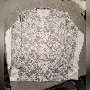HUK Fishing Long Sleeve Shirt Mens XL Gray Camouflage White Polyester